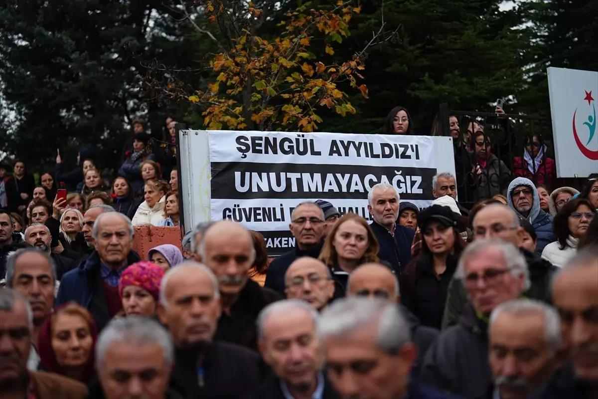 Hemşire Ayyıldız İçin Anma Töreni